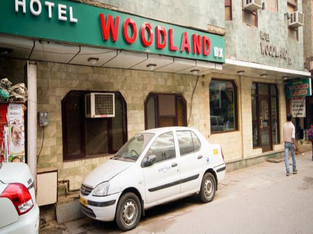Hotel Woodland Deluxe Yeni Delhi Dış mekan fotoğraf
