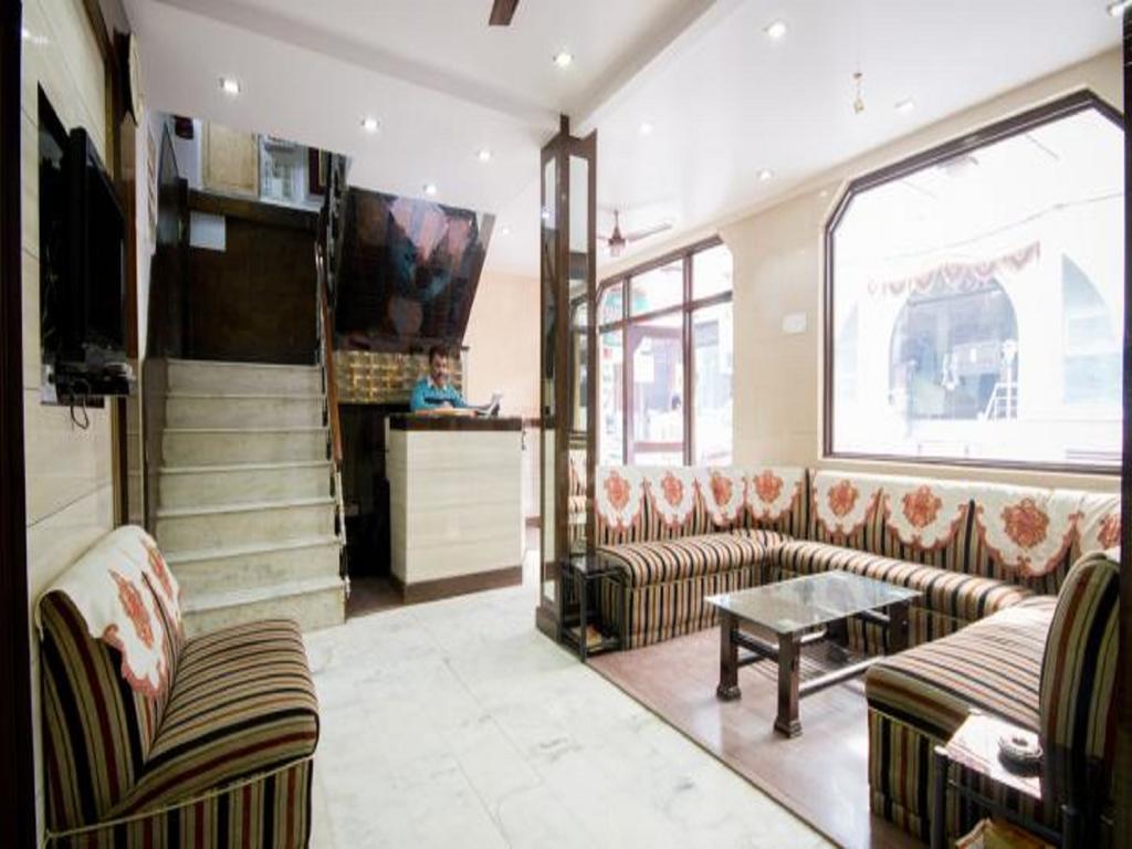 Hotel Woodland Deluxe Yeni Delhi Dış mekan fotoğraf