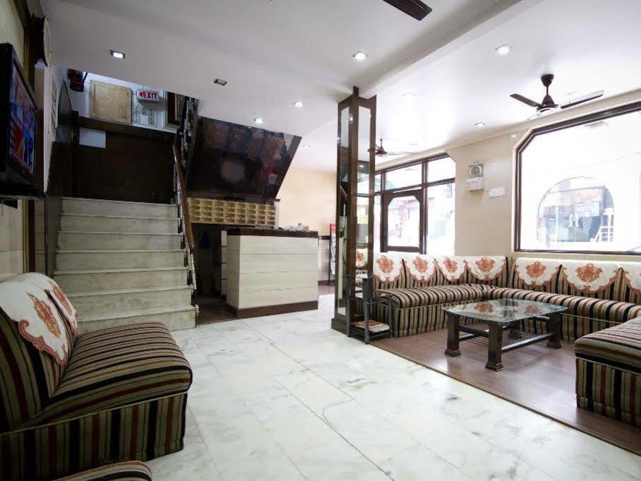 Hotel Woodland Deluxe Yeni Delhi Dış mekan fotoğraf
