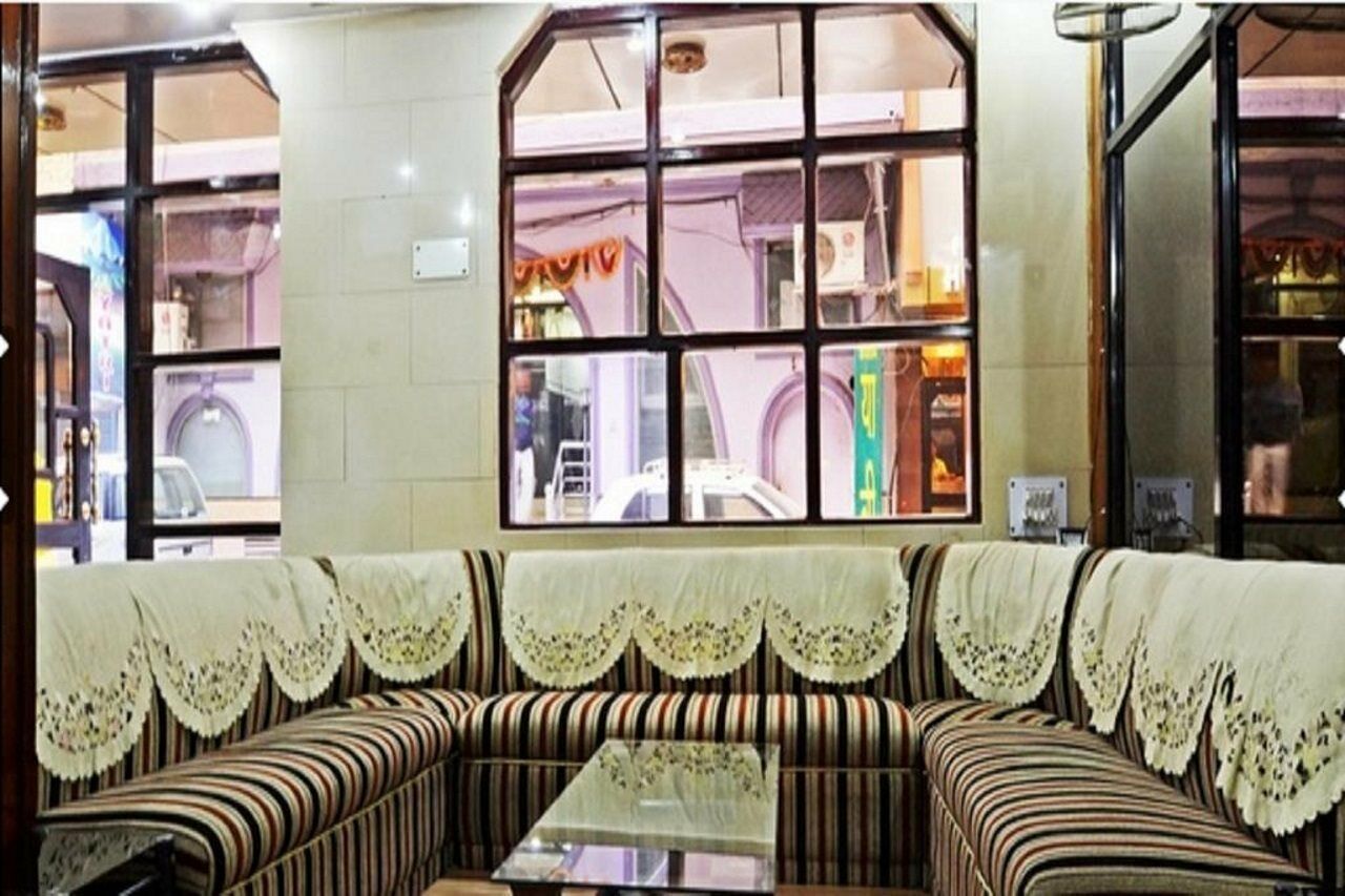 Hotel Woodland Deluxe Yeni Delhi Dış mekan fotoğraf